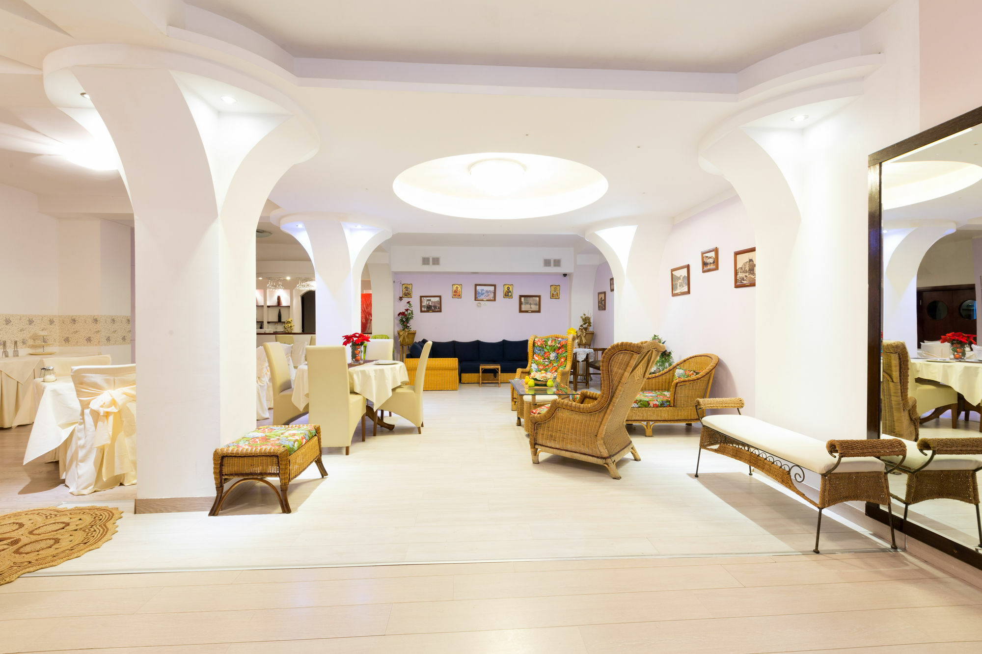 Garni Hotel Family Belgrado Esterno foto