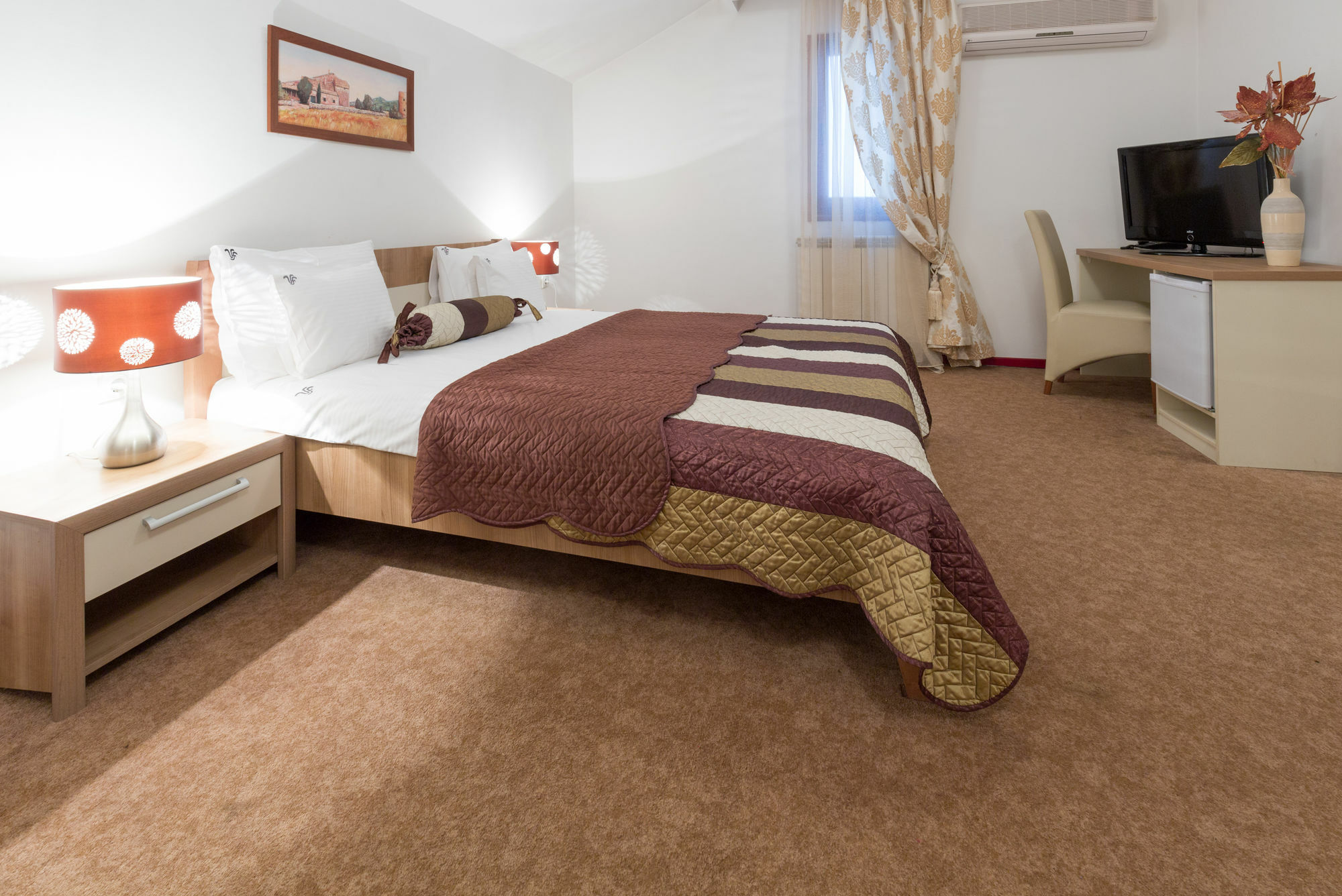 Garni Hotel Family Belgrado Esterno foto