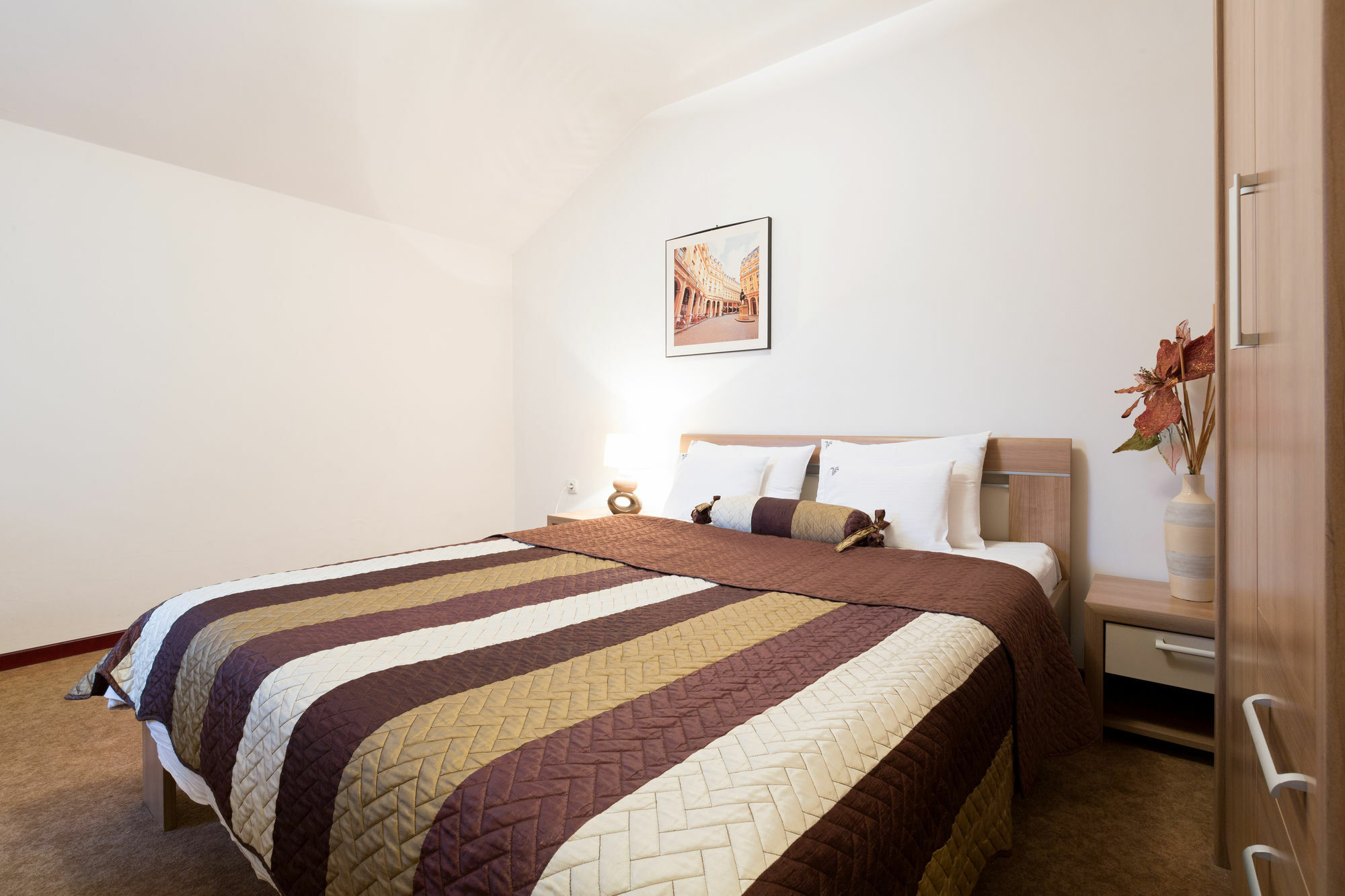 Garni Hotel Family Belgrado Esterno foto
